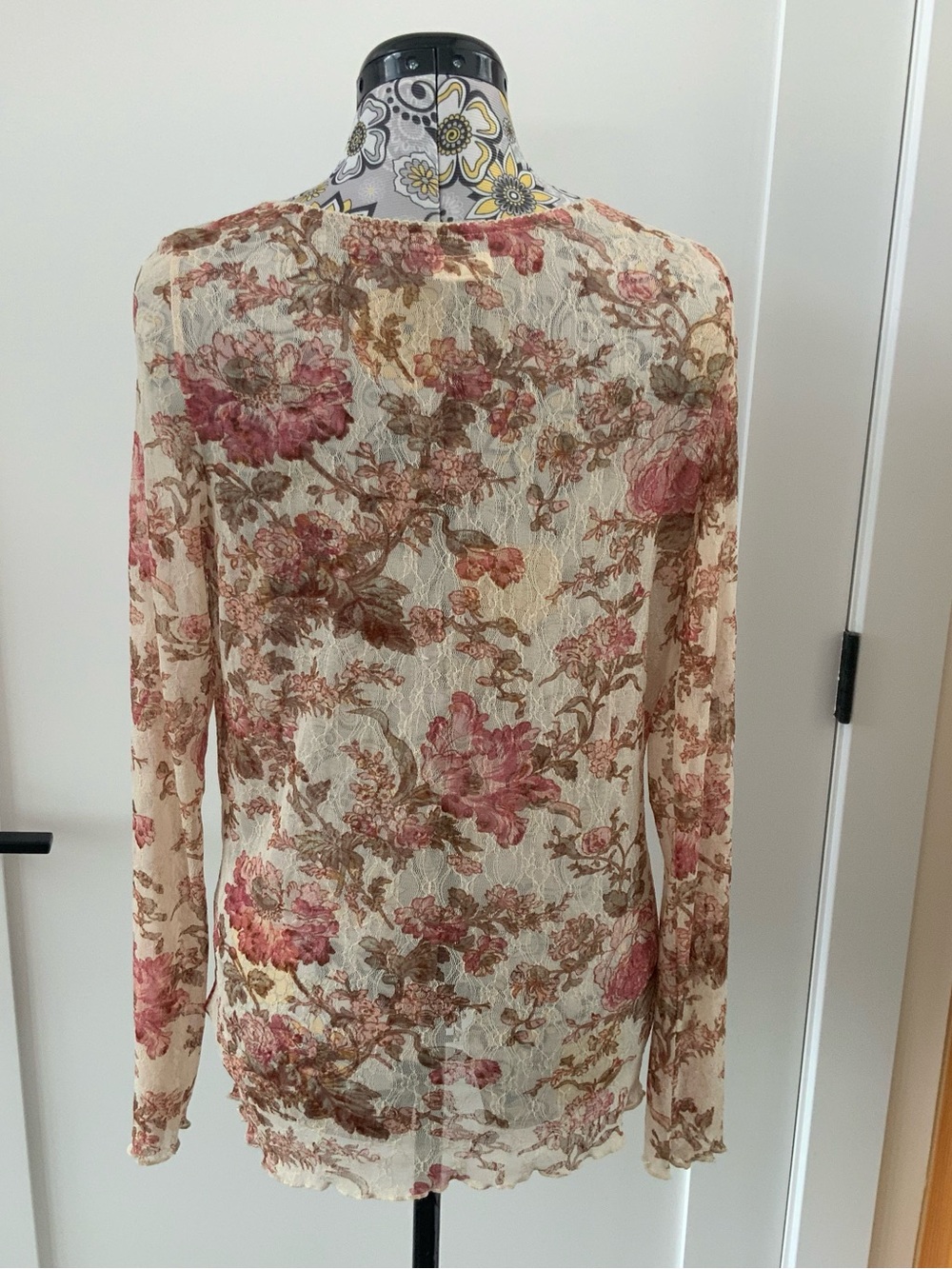 Ralph Lauren Cream Floral Lace-Trim Long Sleeve Blouse - Picture 2 of 4